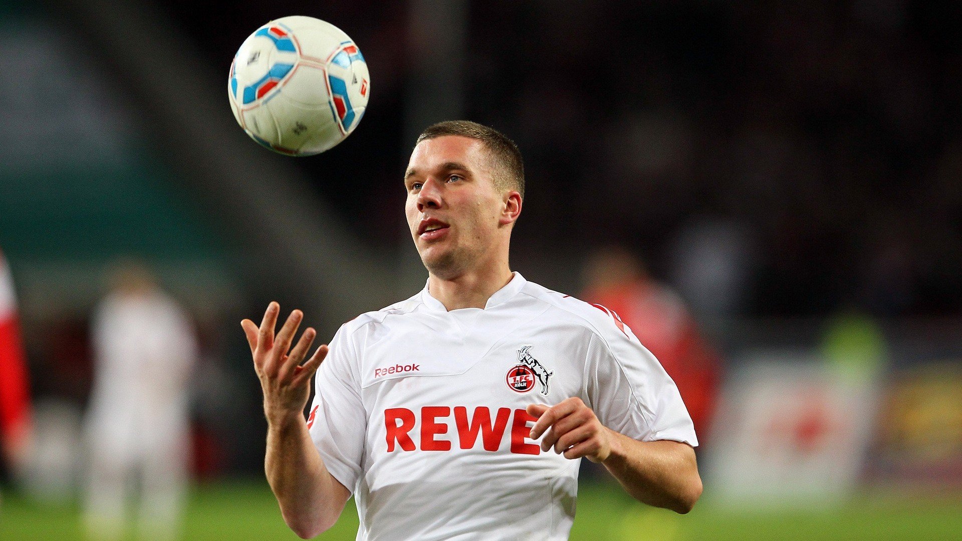 马赛完胜塞维利亚，布鲁诺高光表现点燃维罗德洛姆球场